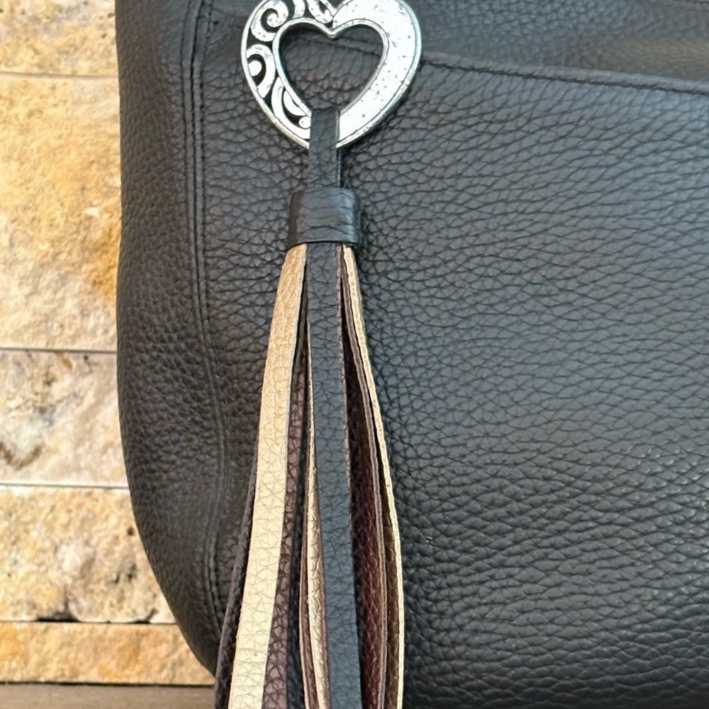 💰CLEARING MY CLOSET SALE💰 Brighton Barbados Zip Top Leather Hobo - Picture 3 of 9